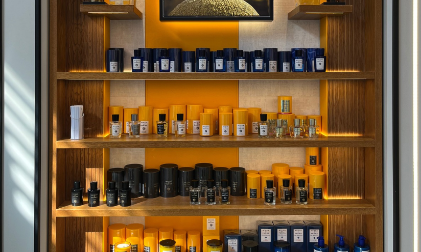 Perfumer�as J�lia Onix, en el Centre ONIX
