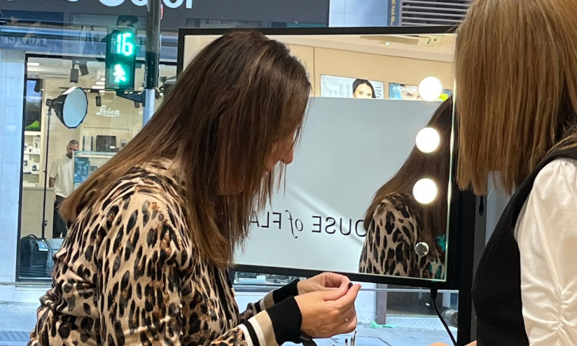 Sesi�n de maquillaje en Gala Perfumeries