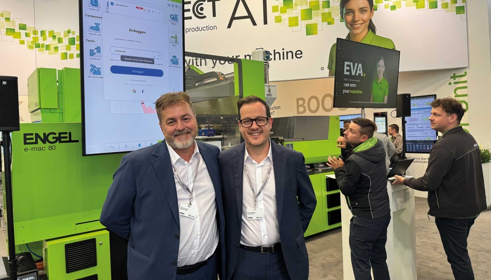 Daniel Vizuete, director general de Engel Spain, durante su visita al stand de Engel en Fakuma 2026...