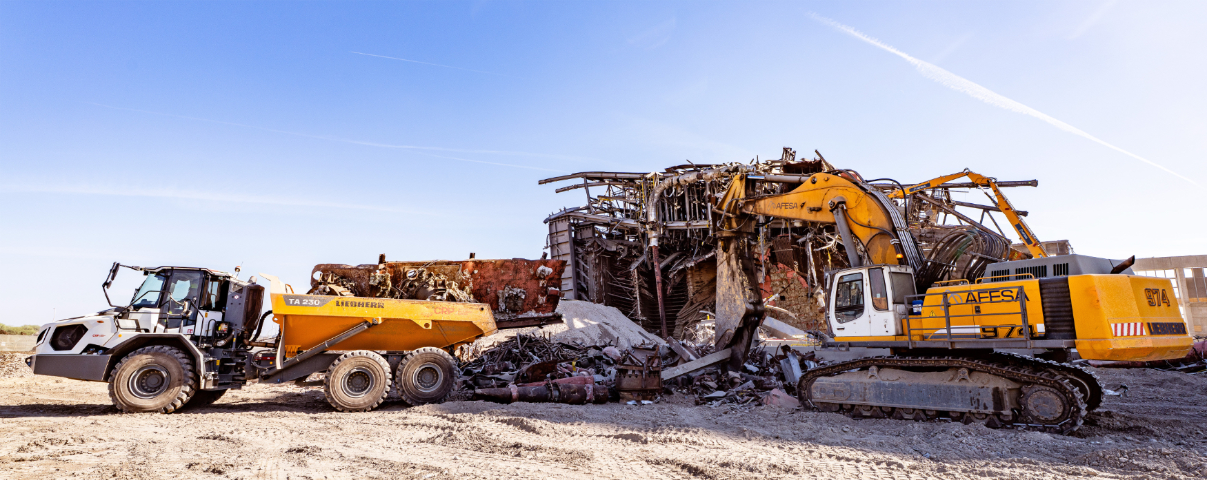 El d�mper articulado Liebherr TA 230 de Centro de Reciclagem de Palmela...