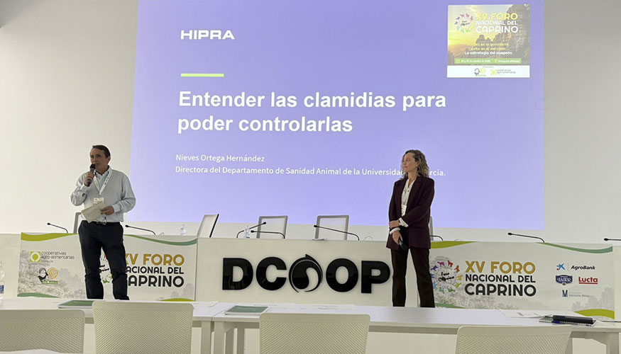 Nieves Ortega Hern�ndez, directora del Departamento de Sanidad Animal de la Universidad de Murcia...