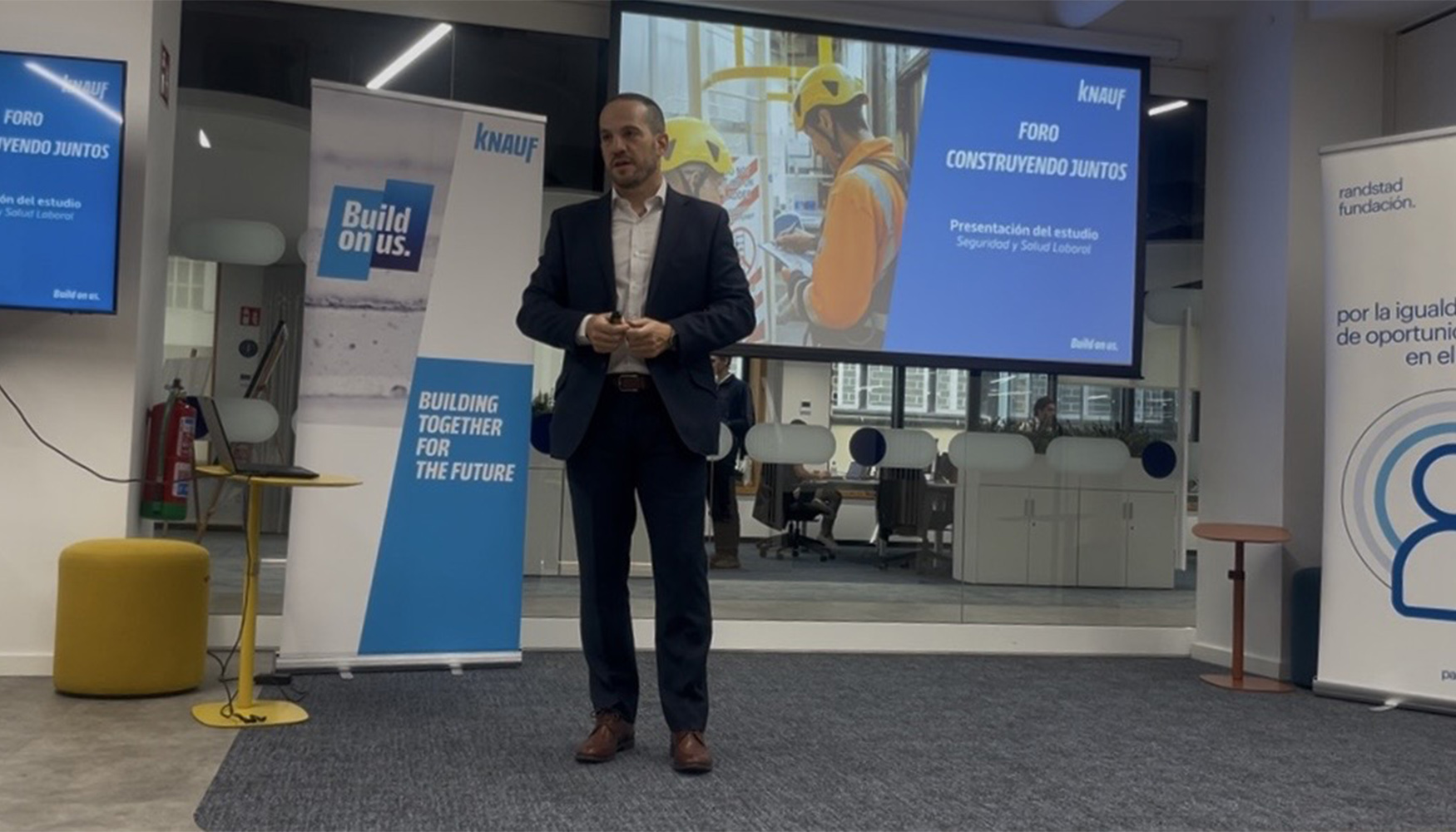 Daniel Orta, director de Personas de Knauf, considera que es necesario conseguir que la prevenci�n forme parte de la manera habitual de trabajar...