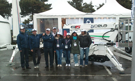 El equipo de Cela Srl presente en Intermat 2012 junto al nuevo modelo DT15 Spyder