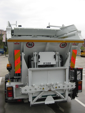 La unidad Rossi R200 permite trabajar con contenedores de 250, 360 y 1.000 l