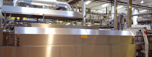 La planta de Coca-Cola Enterprises Nederland tiene como prioridad mantener las instalaciones limpias...