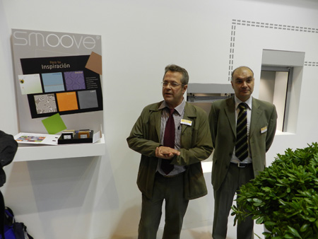 De izquierda a derecha: Enric Escoda, director de Marketing y Comunicacin de Somfy Espaa, y Javier Bergua, responsable tcnico de Somfy Espaa...