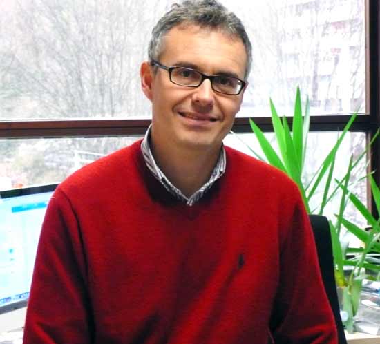ngel Rubio es catedrtico de Fsica de Materiales y director del grupo de NanoBio Espectroscopia de la UPV/EHU