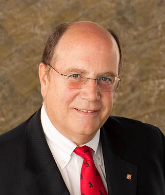 Ron DeFeo, presidente y director ejecutivo de Terex Corporation
