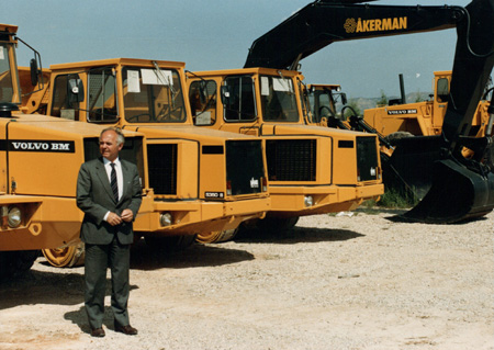 Hans G. Mulder ocup diversos puestos de responsabilidad dentro de la estructura de Volvo  BM