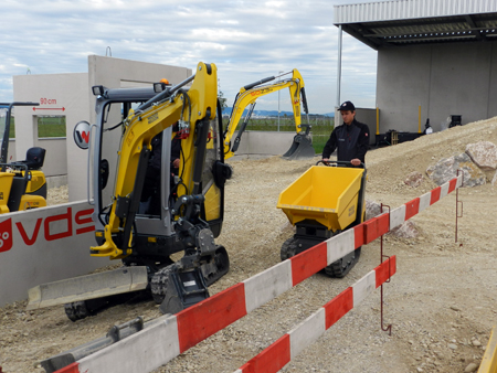 Nueva miniexcavadora ET20 de Wacker Neuson, en la zona de demostraciones