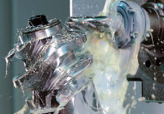 El refrigerante afecta al funcionamiento de la maquinaria, la duracin y rendimiento de las herramientas y por ende el coste de mano de obra...
