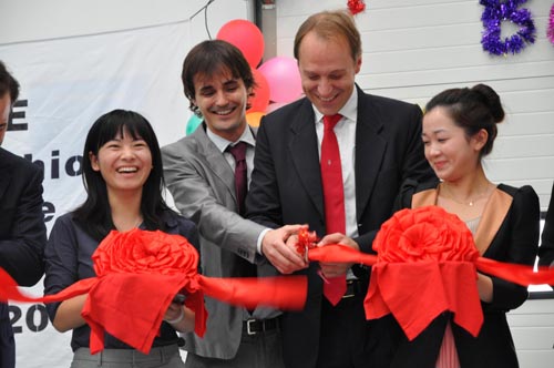 Imagen de la inauguracin del nuevo centro Fiege en China