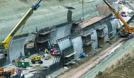 Obras en el tnel de Villamuriel de Cerrato