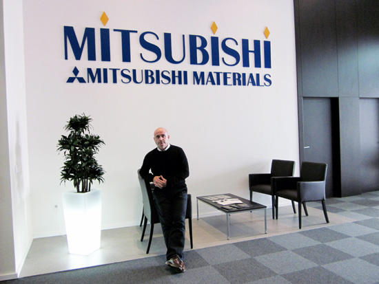 M-VEC es un centro tcnico de todas las Mitsubishi Materials a nivel europeo, como explica Jos Peirats, responsable de Marketing de la empresa...