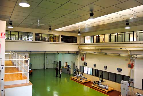 En la parte superior, las oficinas tcnicas, ingeniera y proyectos
