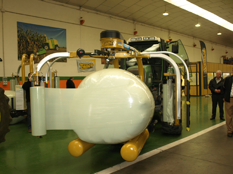 Algunas de las encintadoras Tanco fueron mostradas dinmicamente durante la jornada en las instalaciones de Deltacinco...