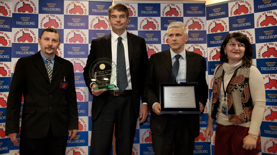 Los responsables de la compaa recogieron el galardn durante la EIMA 2012