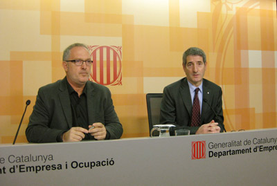 El secretario de Ocupaci i Relacions Laborals, Ramon Bonastre, junto a subdirector de Seguretat i Salut Laboral, Jaume de Montserrat...