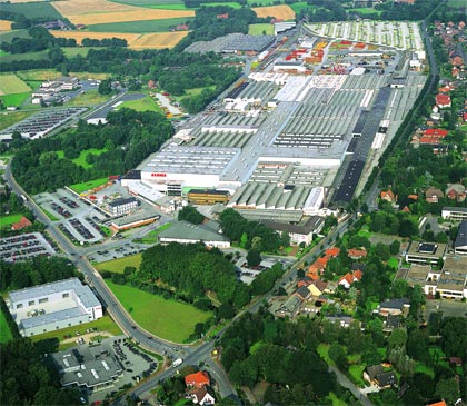 Vista aria de la seu central d'Harsewinkel en 2004