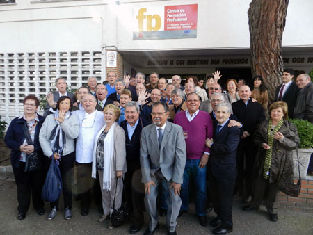 Foto de grupo con los integrantes de la V Promocin de la Escuela Superior de Hostelera y Turismo de Madrid