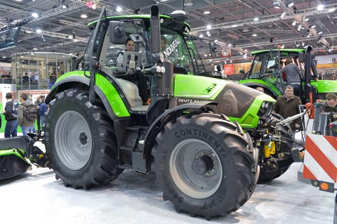 El nuevo tractor de la Serie 6 de Deutz, expuesto en SIMA 2013
