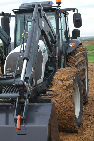 The series To neither lacking in the DemoTour 2013 of Valtra