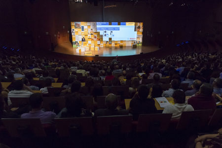 Vista general de los asistentes al evento de Junkers en Madrid 3Dimensiones que marcan la diferencia