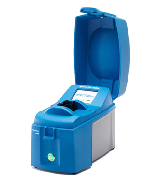 SpectroVisc Q3000 es un viscosmetro porttil apto para analizar todo tipo de muestras: oscuras, con carbilla, transparentes, etc...
