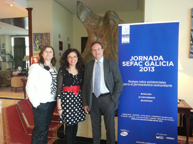 Ms de un centenar de farmacuticos comunitarios se han dado cita en Santiago de Compostela para participar en la primera jornada de Sefac Galicia...