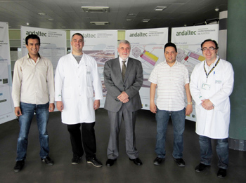 La imagen muestra un momento durante la visita al centro andaluz. En ella posan los representantes de CTPC y Andaltec