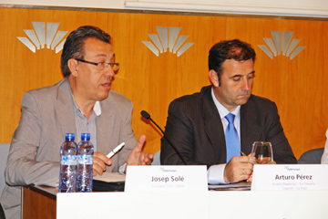 A la derecha, Arturo Prez, de la compaa Andrs Madorrn y Loginter (sur de Navarra y La Rioja) y, a la izquierda, Josep Sol...