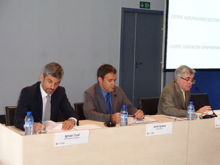De izquierda a derecha: Ignasi Cus, secretario general de Graphispag Asociacin, Jordi Quera, presidente, y Carlos Aguilar, tesorero...