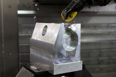 Sintergrip system is ideal for 5 axis machines allowing to use tools of short length