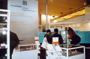 Increasingly are more injectors in Euromold. In this case, a Demag in the booth of Fraunhofer