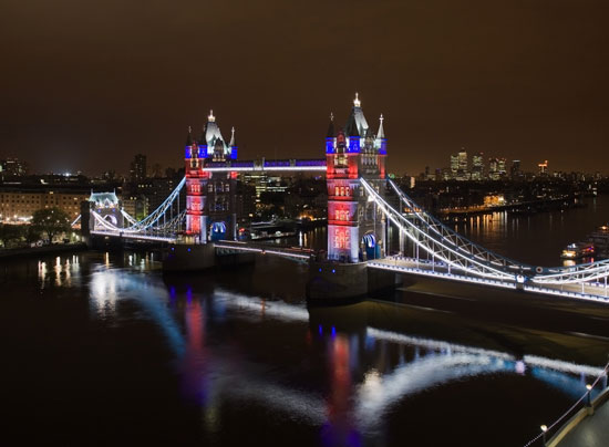 GE Lighting ilumin el famoso London Bridge con sus productos LED en los pasados Juegos Olmpicos de Londres 2012. Foto: Richard Chivers...