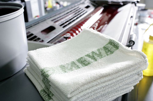 MEWA offers specific cloths for printers who care for rollers and plates