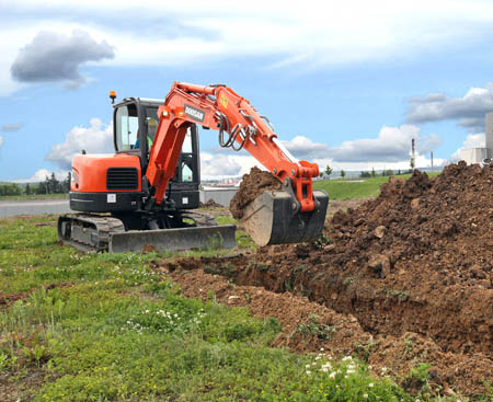 Una de las caractersticas destacadas de las nuevas excavadoras de 6 toneladas es el gran aumento del rendimiento hidrulico...