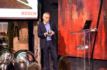 El arquitecto Joaqun Torres en la presentacin de la nueva gama de productos Bosch