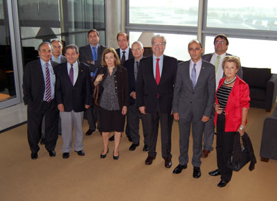 El encuentro ha tenido lugar en la sede corporativa del Consorci en el Polgono Industrial de la Zona Franca de Barcelona...
