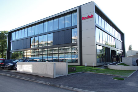 Vista exterior de la nueva central de Kodak en Eysins (Suiza)