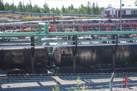 La zona ferroviaria en la refinera de Neste Oil en Porvoo controla 20.000 vagones cisterna al ao