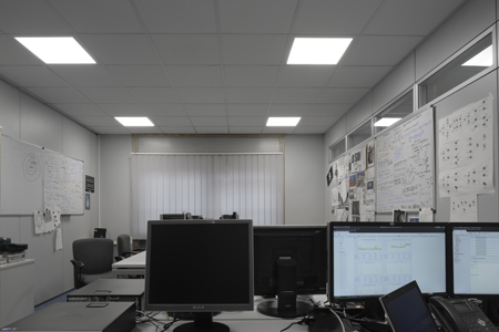 Oficina amb llum LED