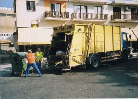 Recogida de basura en Pafos (Chipre)