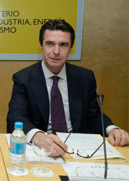 Jos Manuel Soria, ministro de Industria, Energa y Turismo