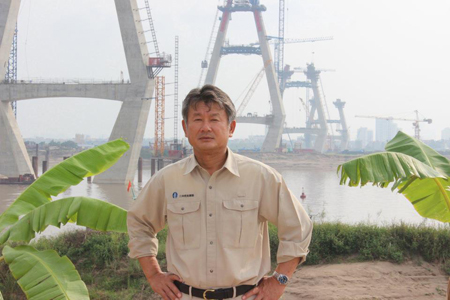 Hitoshi Yamaji, director de obra en Sumitomo Mitsui Construction Co., Ltd