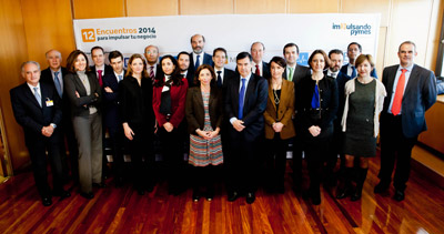 Foto de grupo de los asistentes al primer encuentro de Impulsando Pymes 2014