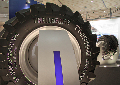Trelleborg presenta el TM1000HP, considerado el neumtico ms grande que existe actualmente en el mercado agrcola
