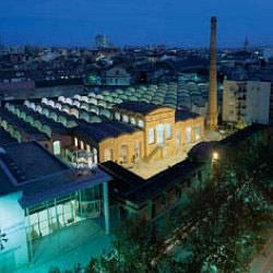 El edificio modernista que alberga el museo mNACTEC en Terrassa