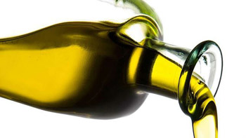 El aceite de oliva es el pilar de la dieta mediterrnea