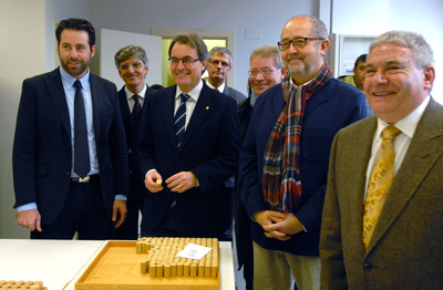 Tras la reunin, las autoridades presentes visitaron las instalaciones del Instituto Cataln del Corcho